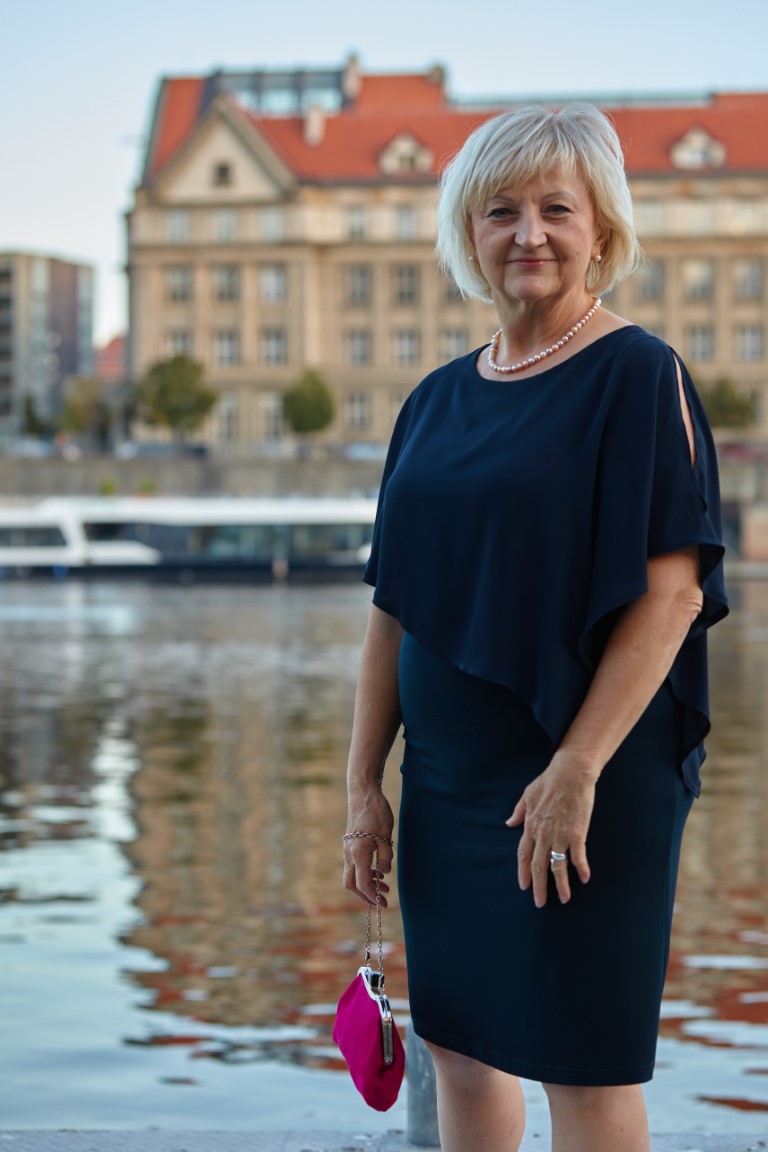 5-Prezidentka UPP ČR Marie Brejchová (Střední)