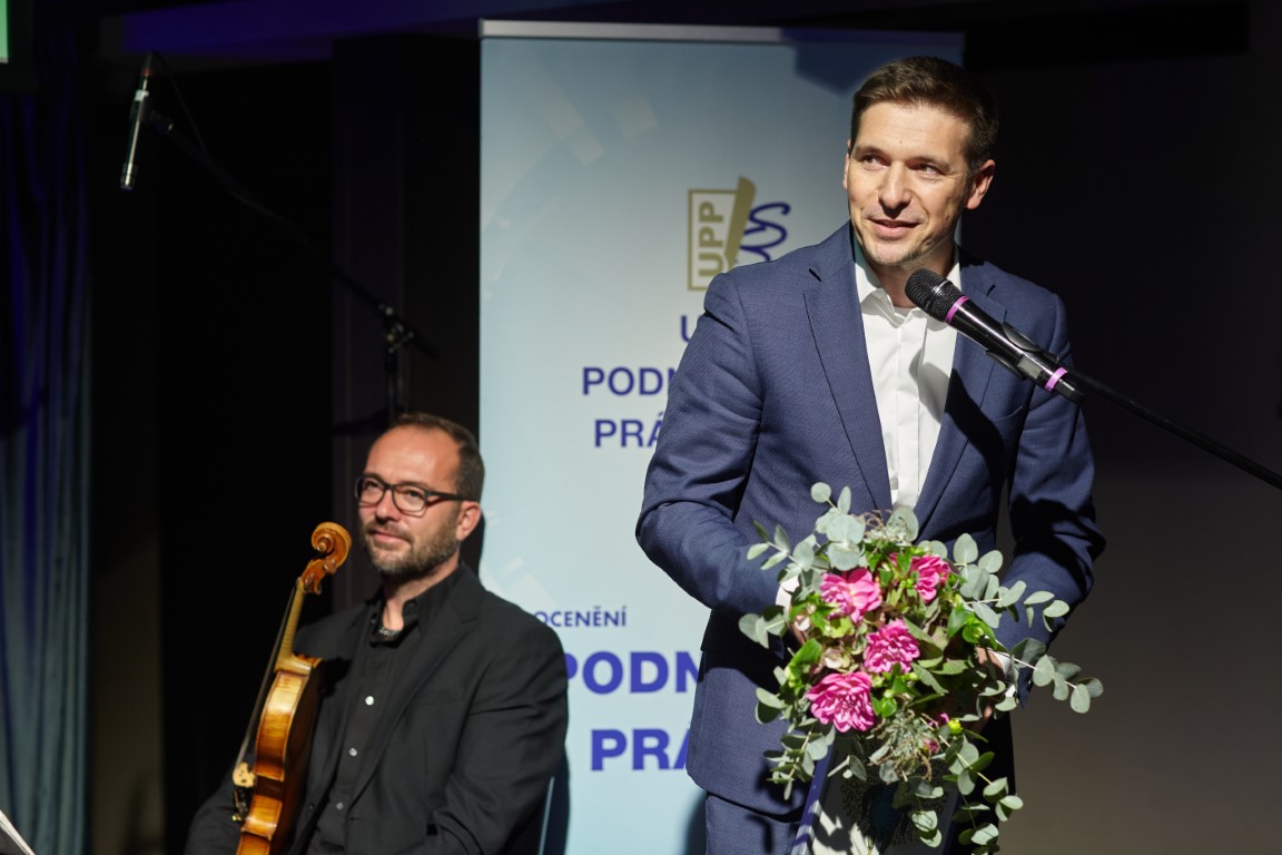 21-Lukáš Krejčí převzal ocenění (Střední)